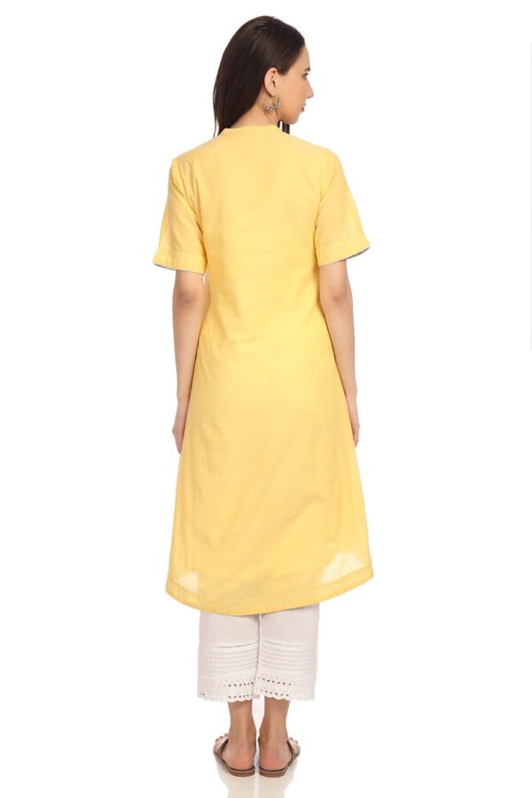 51wHAgPfKYL - Bailly - Premium Dress Materials for Every Occasion