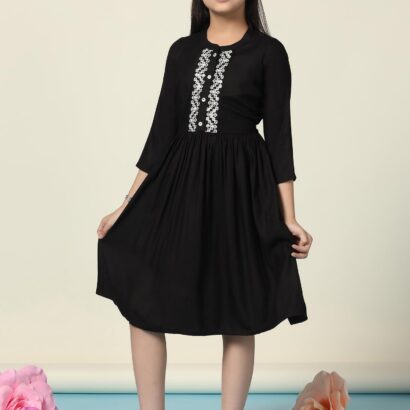 71eg2evX0tL - Bailly - Premium Dress Materials for Every Occasion