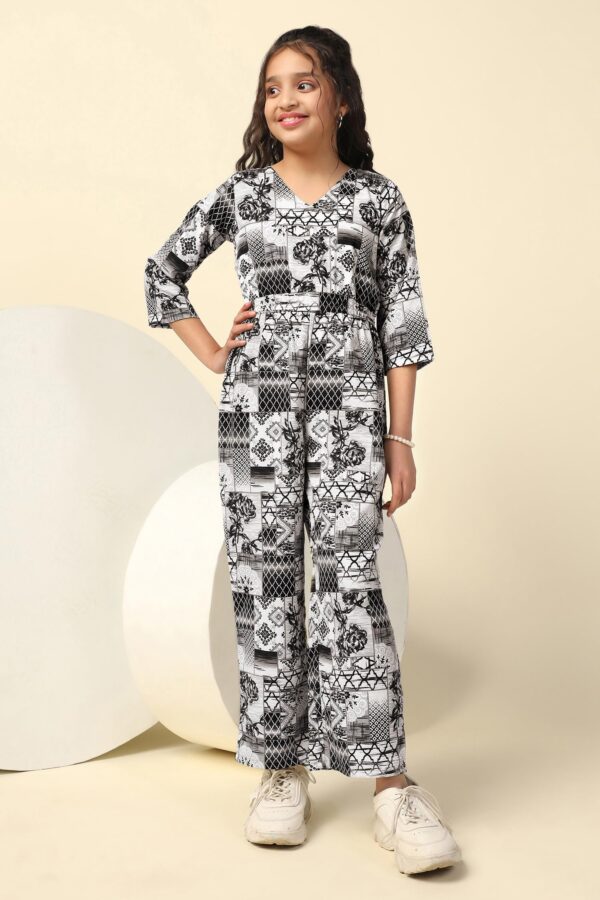 81l6bdnIQNL - Bailly - Premium Dress Materials for Every Occasion