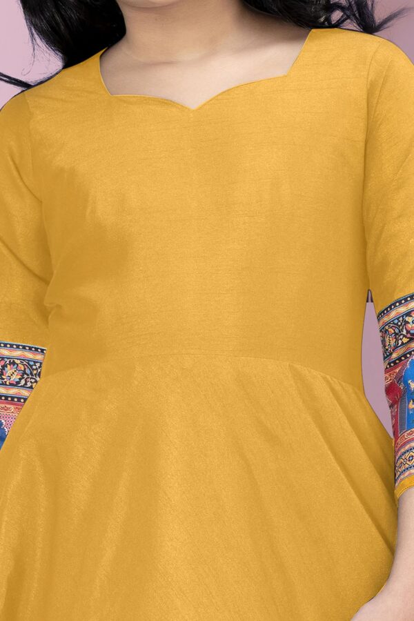 81EZAyIBhvL - Bailly - Premium Dress Materials for Every Occasion