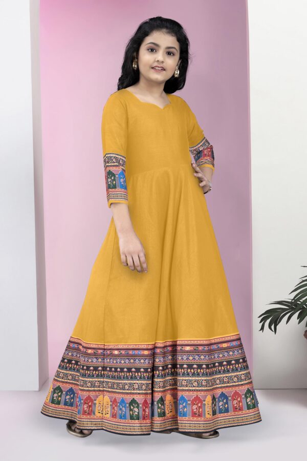 81PGQe64SKL - Bailly - Premium Dress Materials for Every Occasion