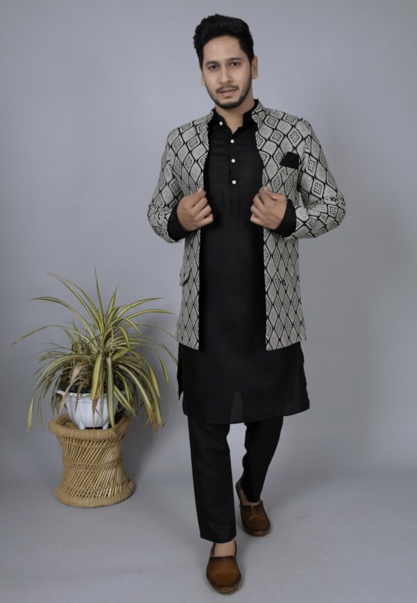 81lre4I3zjL - Bailly - Premium Dress Materials for Every Occasion