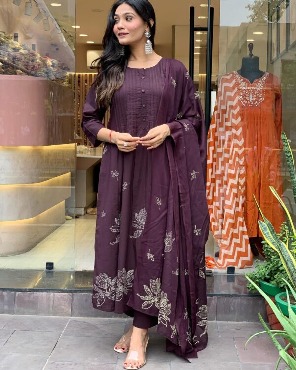 81s502PIh0L - Bailly - Premium Dress Materials for Every Occasion