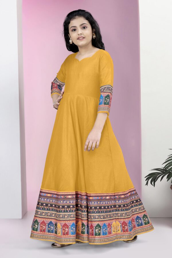 81zTLXHbMXL - Bailly - Premium Dress Materials for Every Occasion