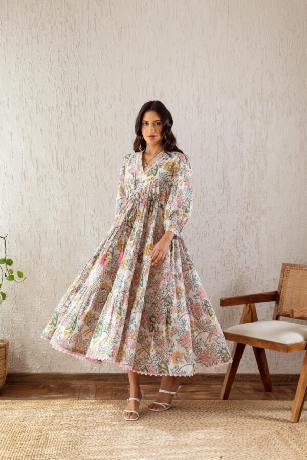91UpIK6IX5L - Bailly - Premium Dress Materials for Every Occasion